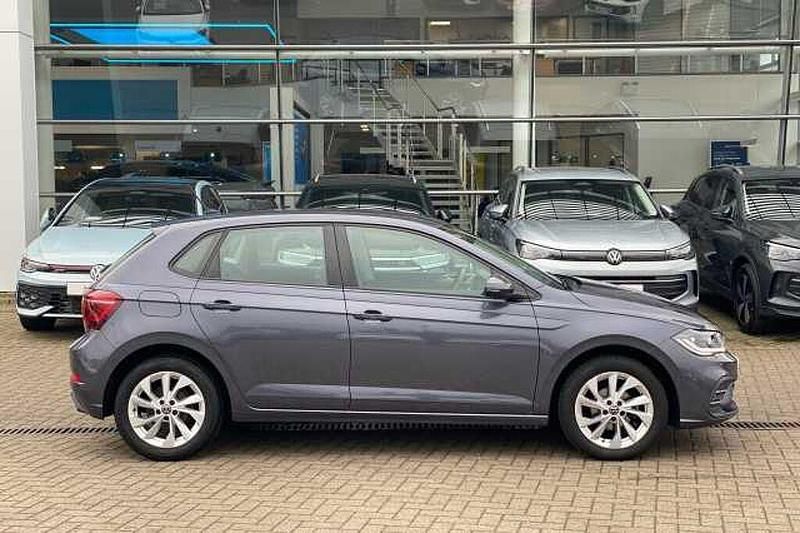 Begagnad VW Polo 95 HK (69 kW) 2023 Halvkombi