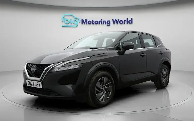 Used Nissan Qashqai Acenta Premium 140 HP (102 kW) 2023 Black SUV