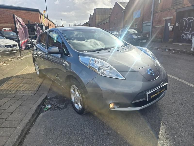 Used Nissan Leaf Acenta 80 kW (109 HP) 2017 Grey Hatchback