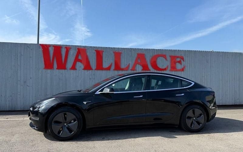 Used 2021 Tesla Model 3 Standard Range Sedan | £15,995 (Good price) - Image 1/4