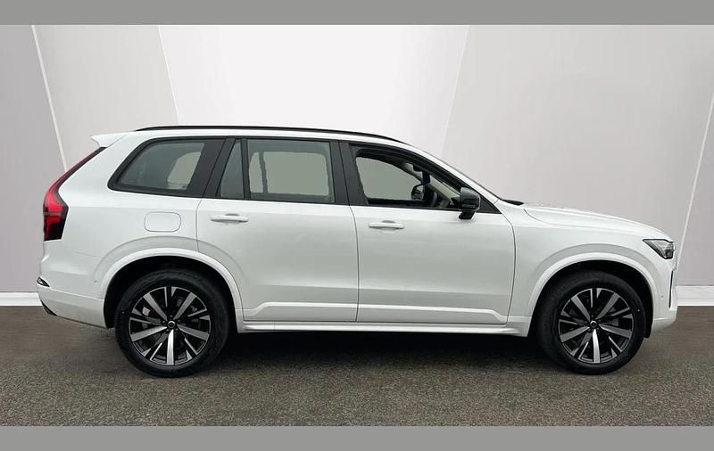 New Volvo XC90 Plus 250 HP (183 kW) 2026 White SUV