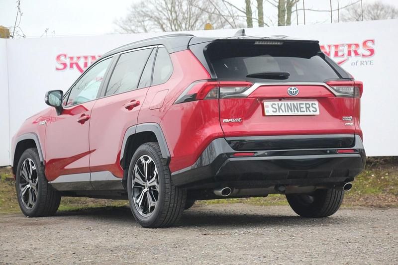 Used Toyota RAV4 2021 Red/black SUV