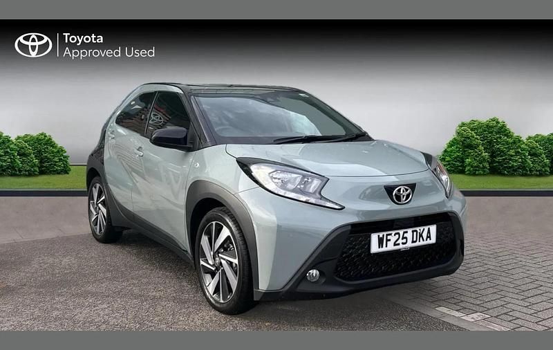 Tarragon bitone Used 2025 Toyota Aygo X SUV | £14,990 - Image 1/3