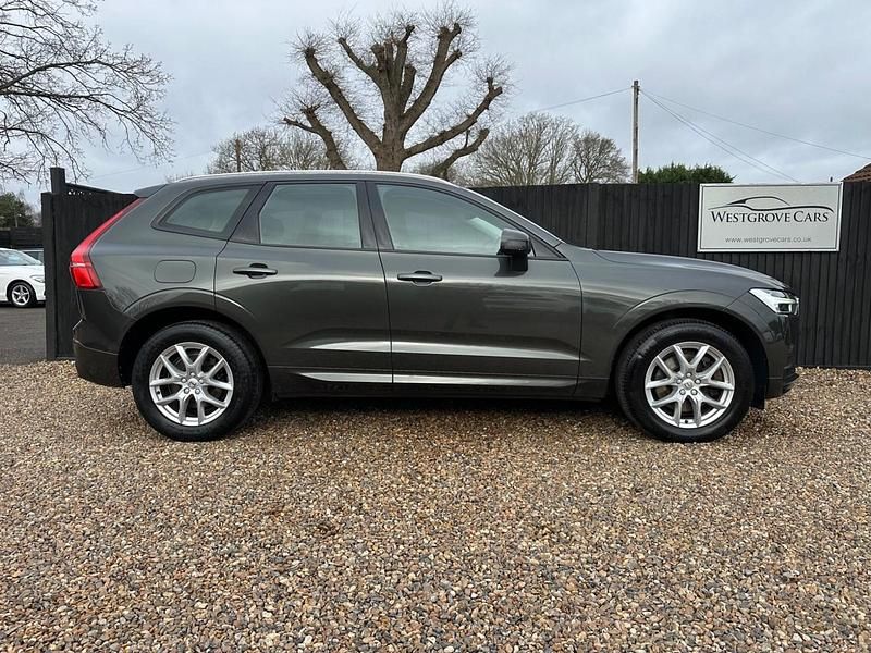 Used Volvo XC60 Momentum 2019 Grey SUV