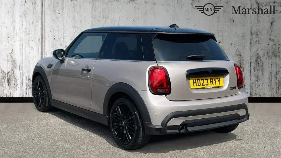 Used Mini Cooper Exclusive 134 HP (98 kW) 2023 Grey Hatchback