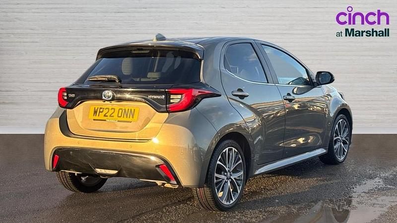 Used Toyota Yaris Hybrid 116 HP (85 kW) 2022 Bronze