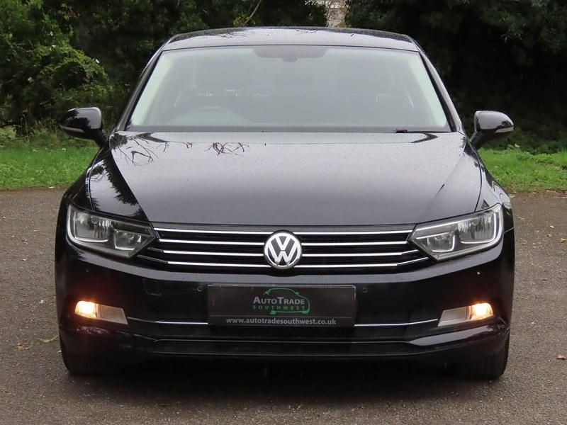 Used VW Passat SE 120 HP (88 kW) 2015 Black Sedan