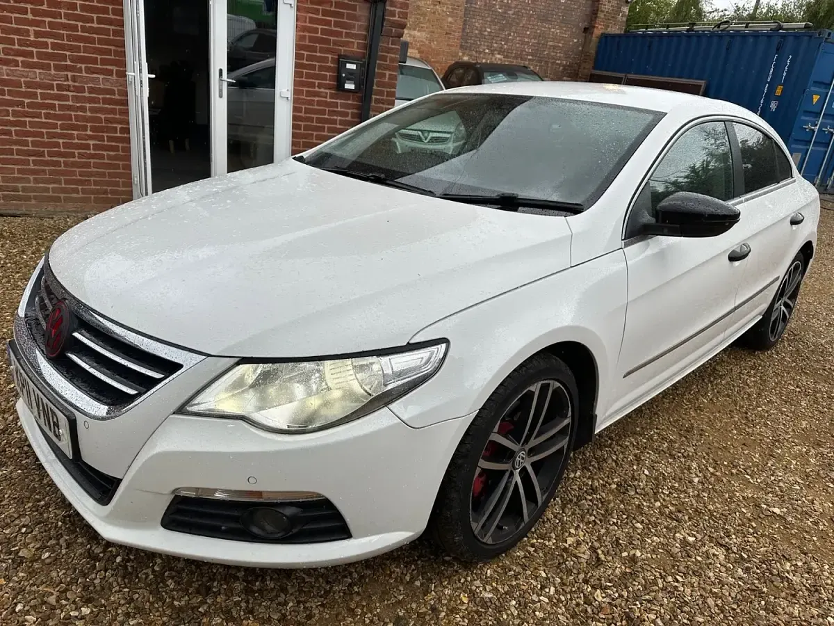Used VW Passat GT 2011 White Coupe
