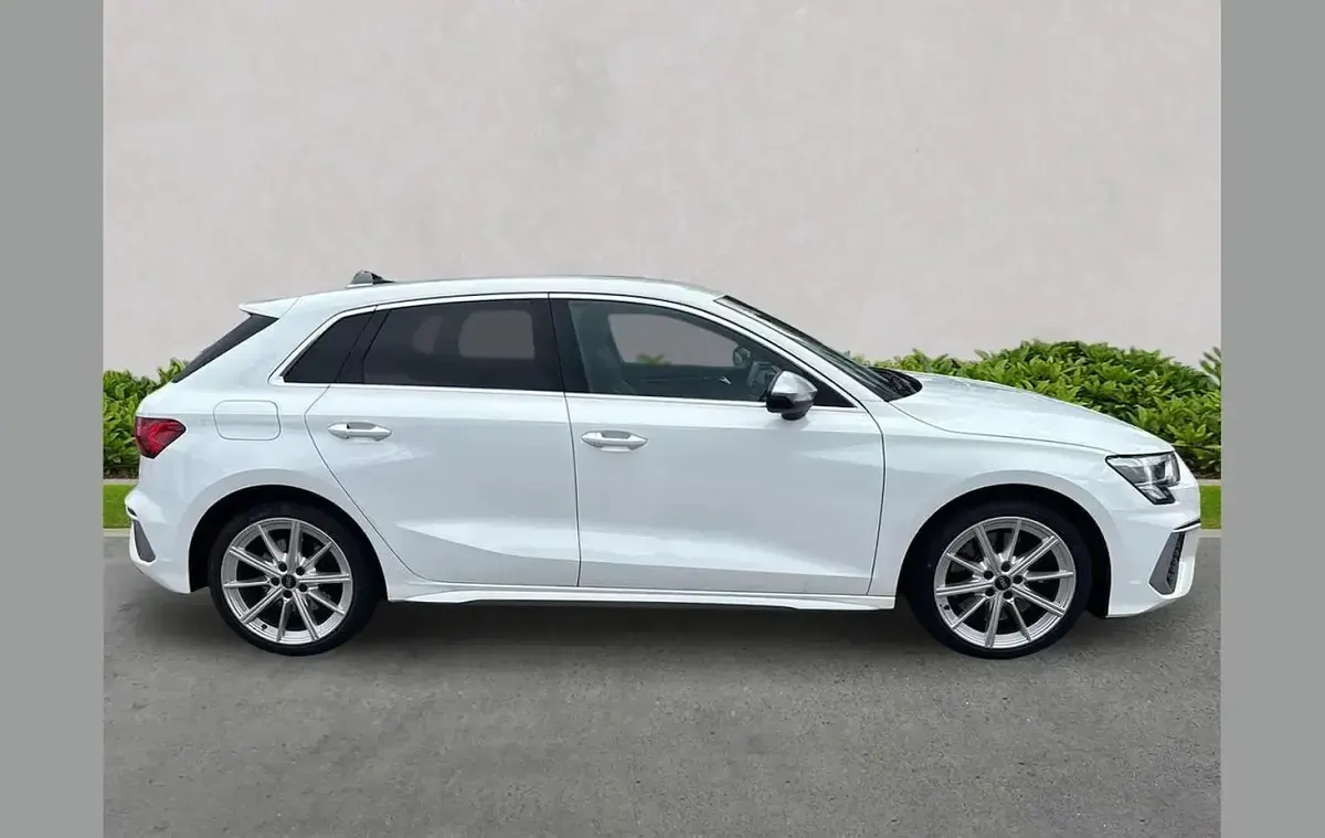 Used Audi S3 Sportback Comfort 310 HP (228 kW) 2023 White Hatchback