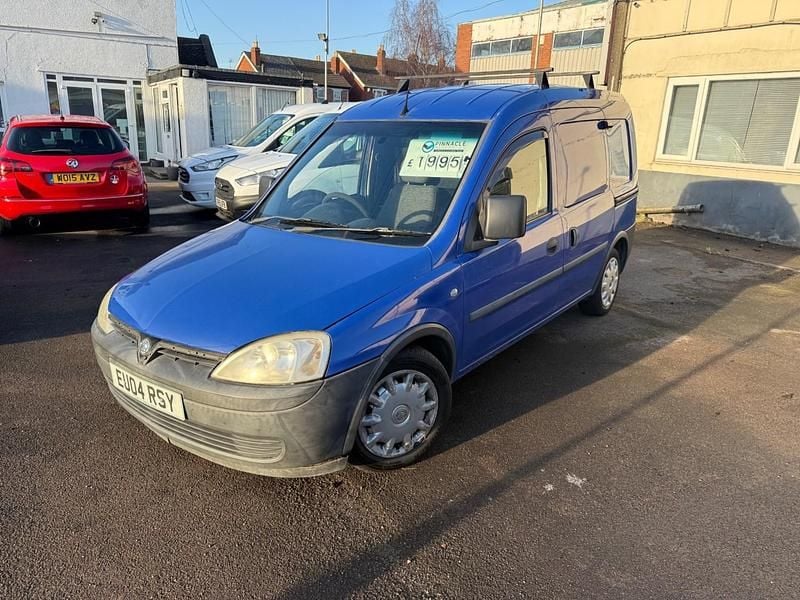 Blue Used 2004 Vauxhall Combo Van | £1,995 (Fair price) - Image 1/4