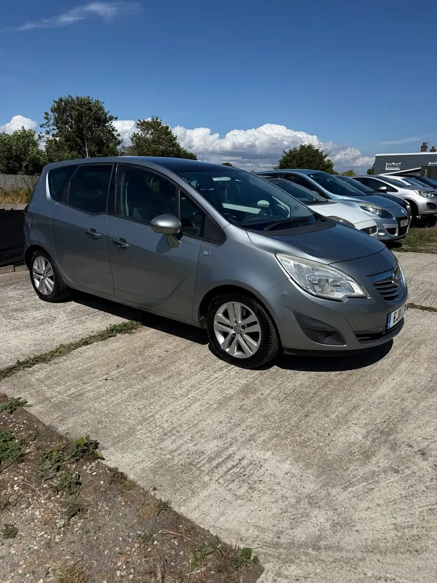 Used Vauxhall Meriva 2011 Silver MPV