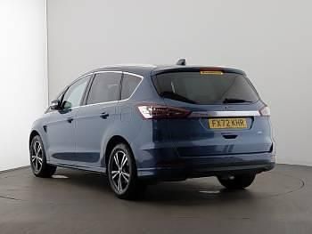 Used Ford S-MAX Titanium 190 HP (139 kW) 2022 Blue MPV