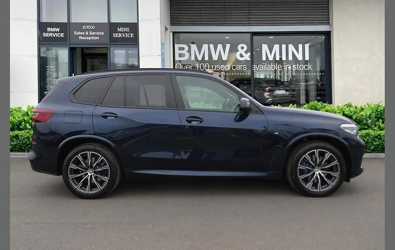 Used BMW X5 M Sport 281 HP (206 kW) 2022 Blue SUV