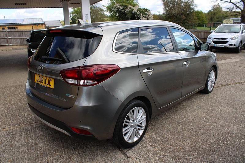 Used Kia Carens 139 HP (102 kW) 2018 Silver MPV