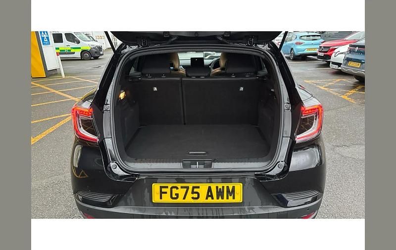 Used Renault Captur Esprit Alpine 160 HP (117 kW) 2025 Other SUV