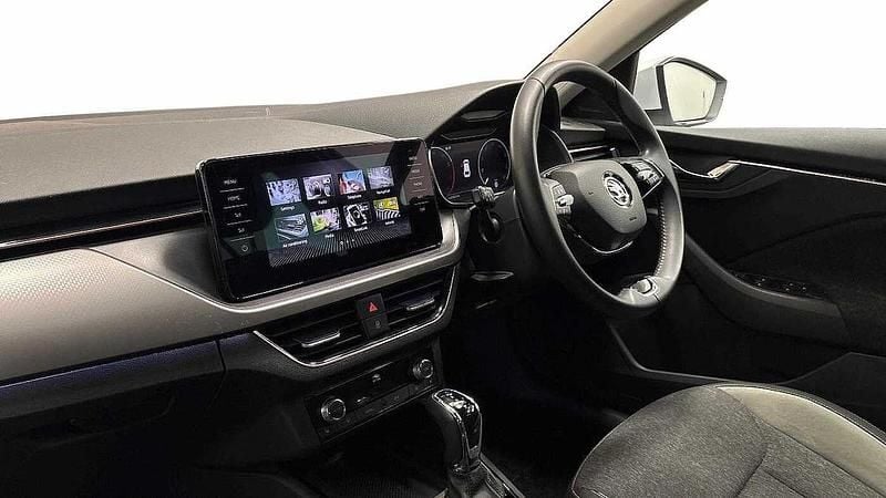 Used Skoda Scala SE L 110 HP (80 kW) 2022 Moon white metallic Hatchback