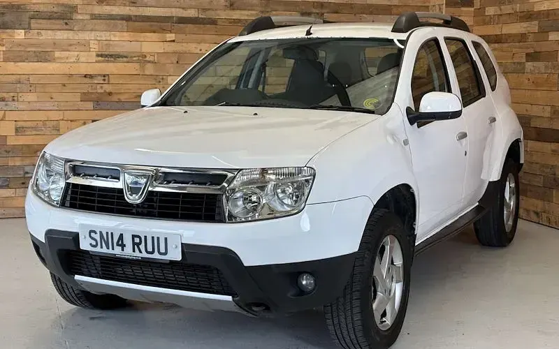 Usado Dacia Duster Lauréate 110 HP (80 kW) 2014 Branco SUV