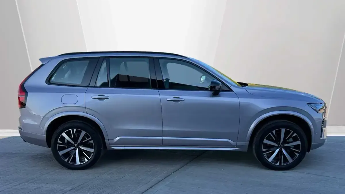 New Volvo XC90 Plus 247 HP (181 kW) 2026 SUV
