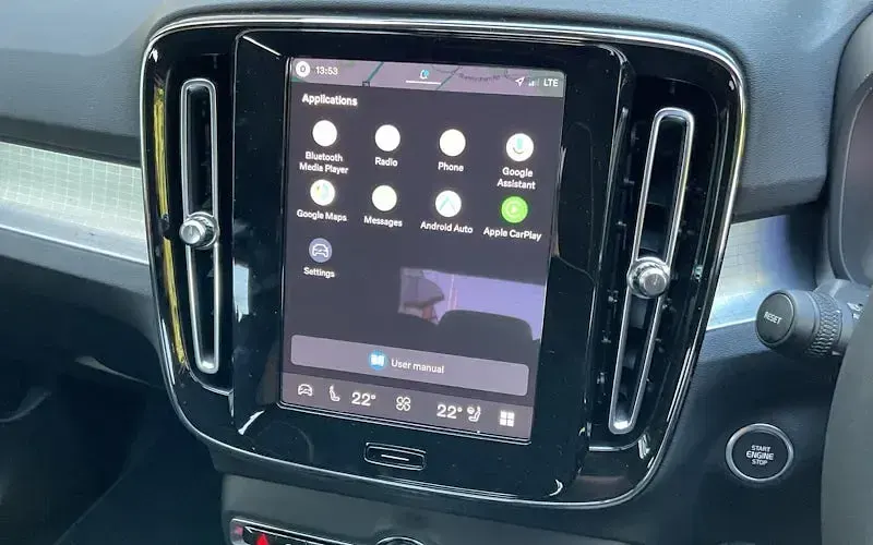 New Volvo XC40 Plus 163 HP (119 kW) 2027 Blue SUV