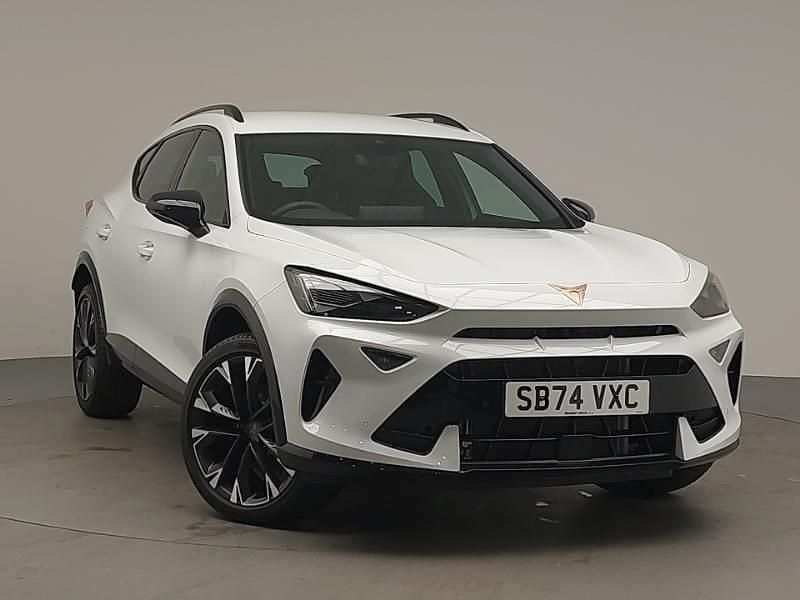 Metallic glecial white New 2025 Cupra Formentor SUV | £32,498 (Fair price) - Image 1/4