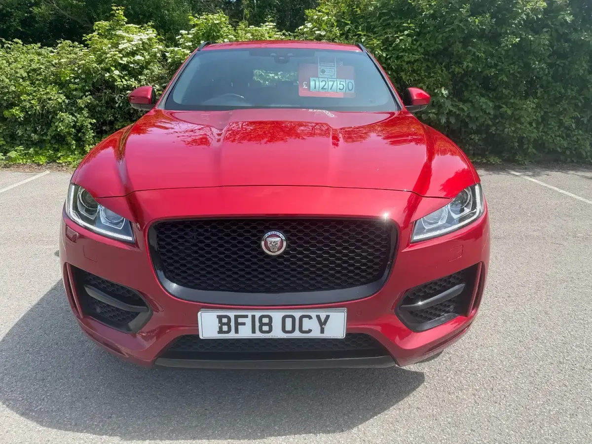 Used Jaguar F-Pace R-Sport 240 HP (176 kW) 2018 Red SUV
