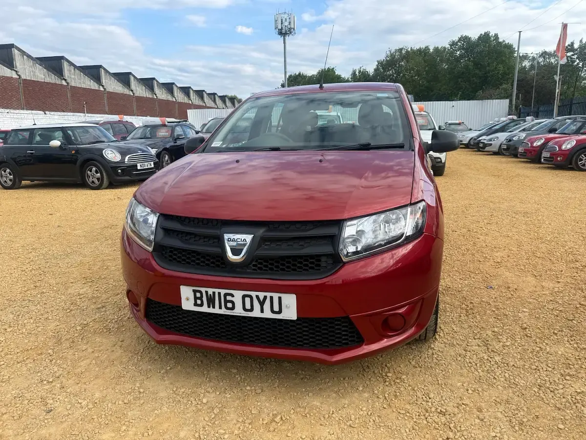 Used Dacia Sandero Ambiance 75 HP (55 kW) 2016 Red Hatchback