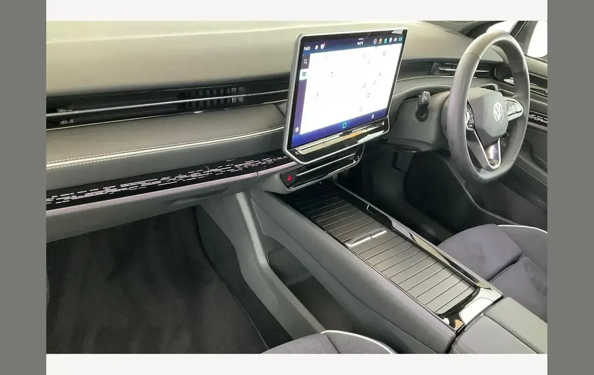 Used VW ID.7 Pro 210 kW (286 HP) 2025 White Hatchback