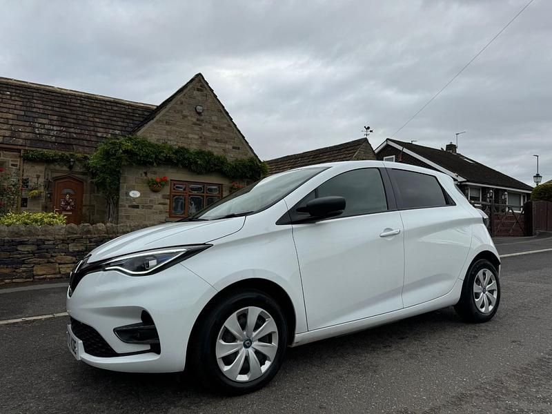 White Used 2021 Renault Zoe Business Hatchback | £4,990 (Super price) - Image 1/4