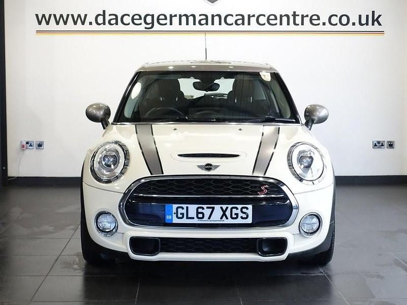 Used Mini Cooper S Hatch 192 HP (141 kW) 2018 White Hatchback