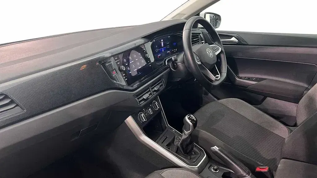 Used VW Polo 95 HP (69 kW) 2024 Hatchback
