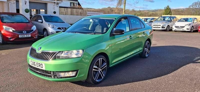 Green Used 2016 Skoda Rapid Sport Hatchback | £4,895 (Fair price) - Image 1/4