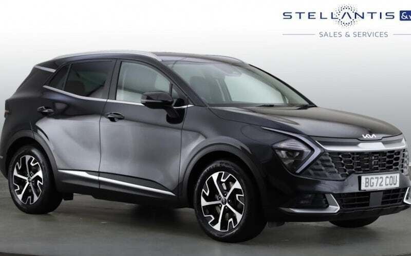 Used 2023 Kia Sportage 3 SUV | £22,080 (Good price) - Image 1/4