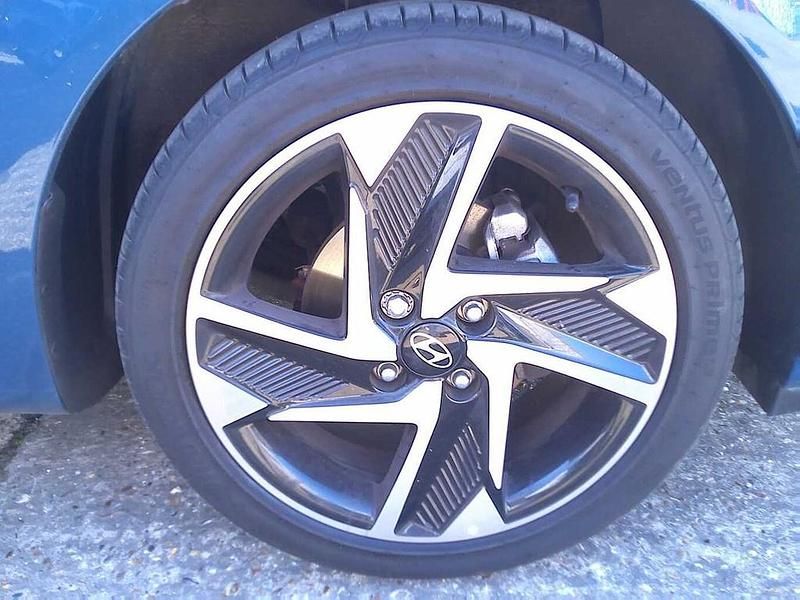 Used Hyundai i10 Premium 2025 Virbrant blue Hatchback