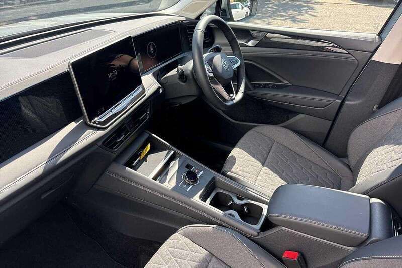 Image 2/4