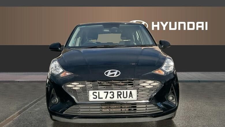 Used Hyundai i10 Advanced 67 HP (49 kW) 2023 Black Hatchback