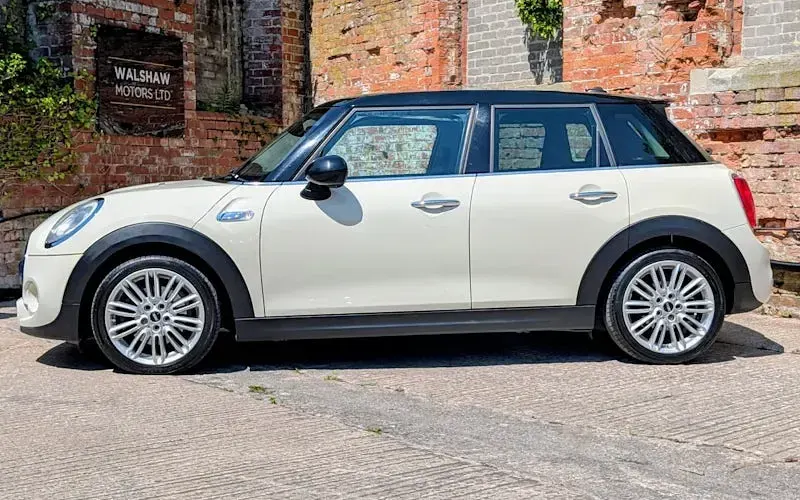 Used Mini Cooper S Hatch 192 HP (141 kW) 2015 Silver Hatchback