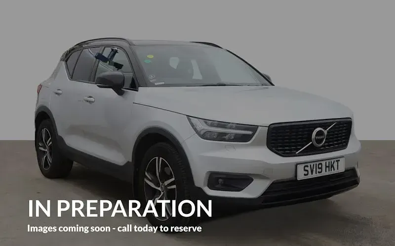Used Volvo XC40 R-Design 190 HP (139 kW) 2019 SUV