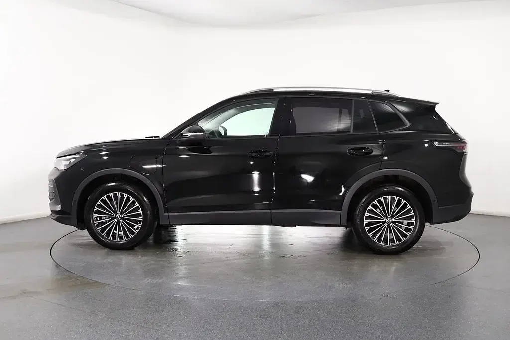 Used VW Tiguan Match 2025 Black SUV