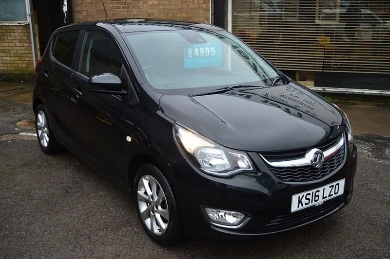 Used Vauxhall Viva 75 HP (55 kW) 2016 Black Hatchback