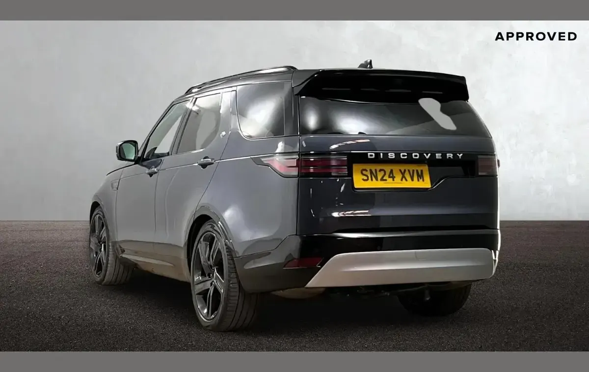 Used Land Rover Discovery 296 HP (217 kW) 2024 Blue SUV