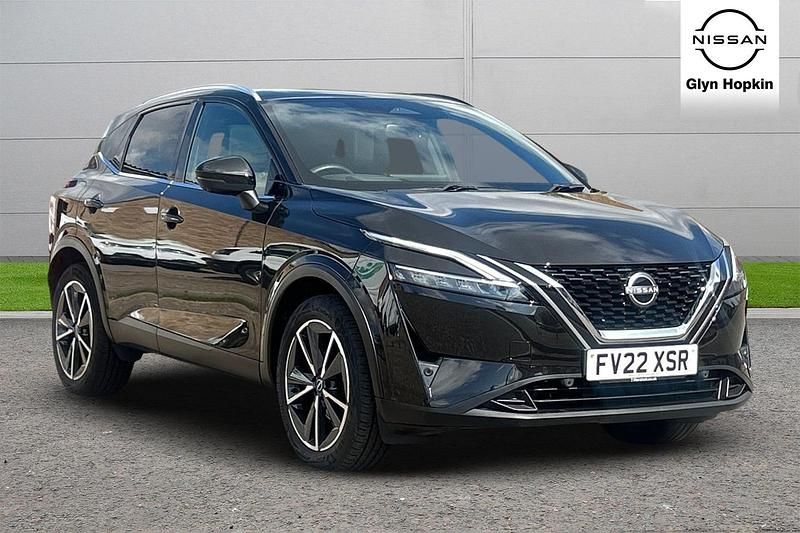 Black Used 2022 Nissan Qashqai Tekna SUV | £19,903 (A bit pricey) - Image 1/4