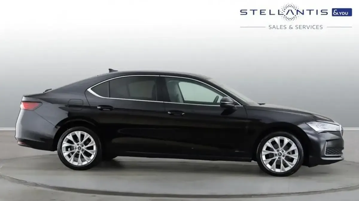 Used Skoda Superb SE L 148 HP (108 kW) 2025 Black Hatchback