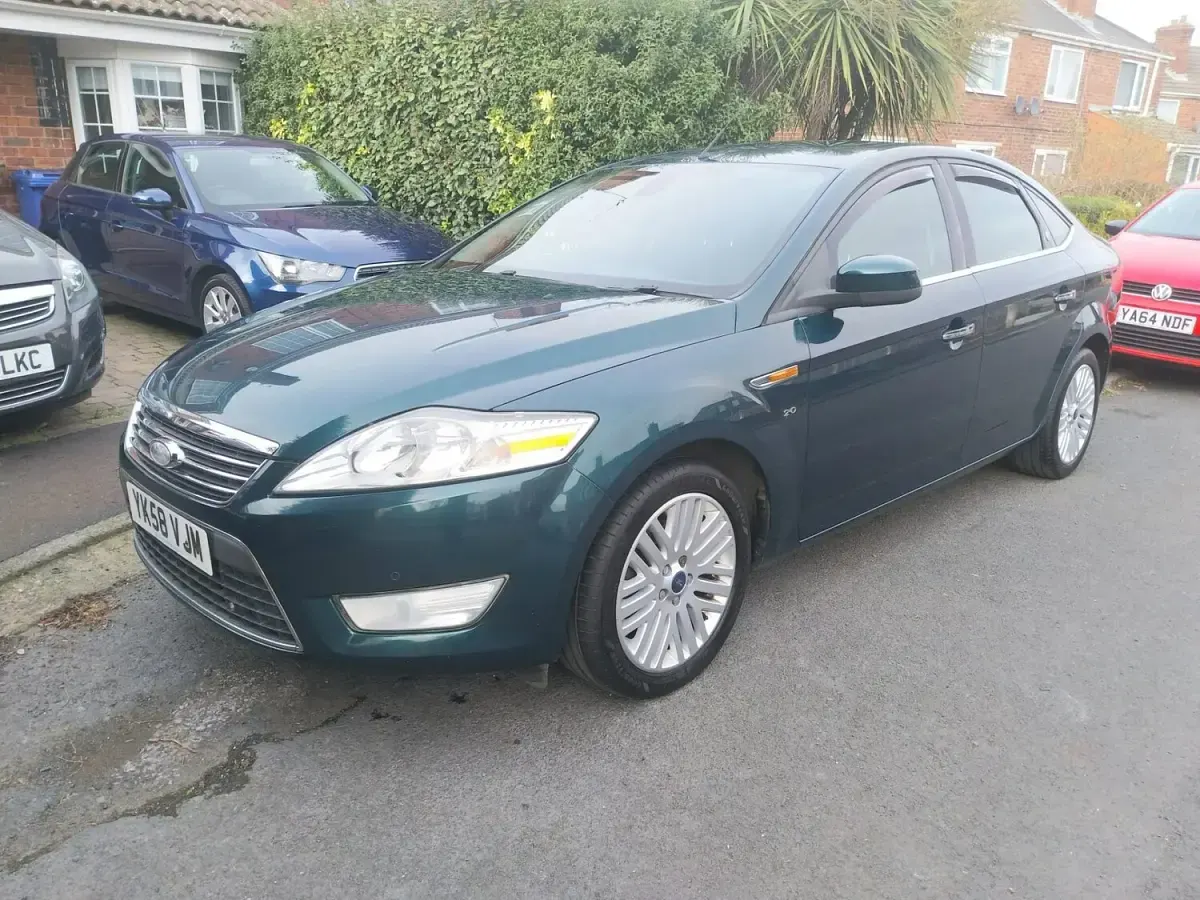 Used Ford Mondeo Ghia 140 HP (102 kW) 2008 Green Hatchback