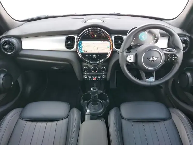 Used Mini Cooper Exclusive 136 HP (100 kW) 2023 Red Hatchback