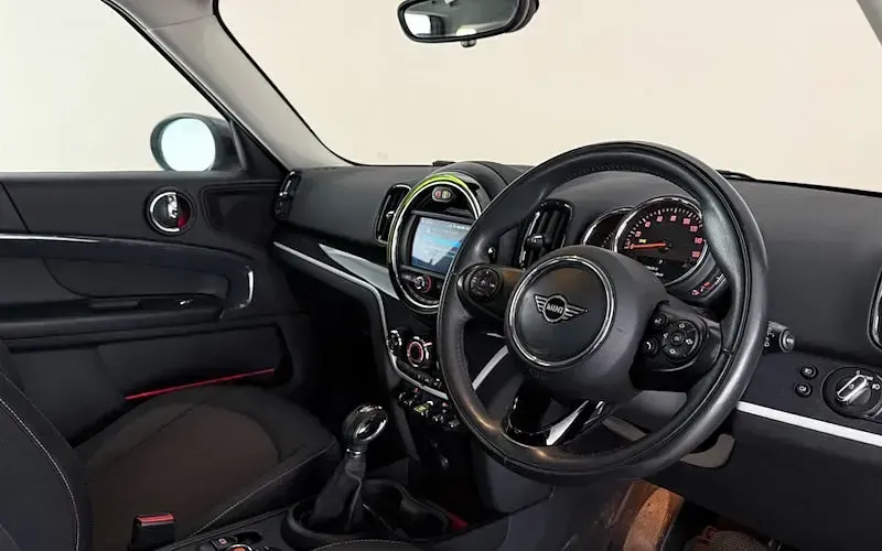Used Mini Cooper S Classic 224 HP (164 kW) 2020 Hatchback