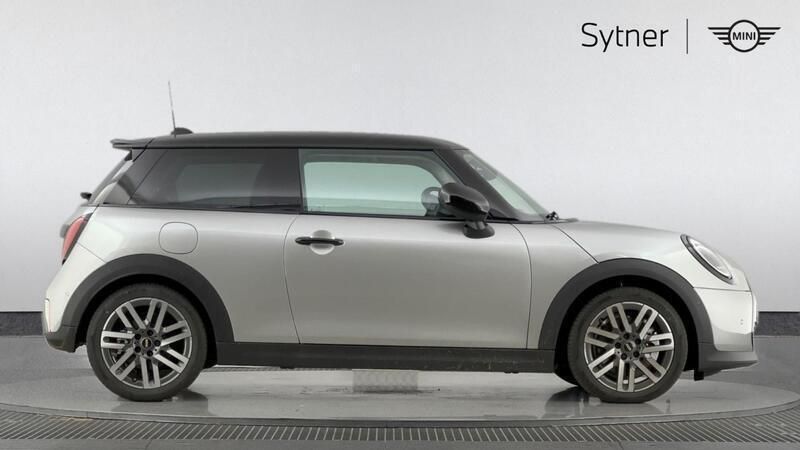 Used Mini Cooper S Hatch 201 HP (147 kW) 2024 Silver Hatchback