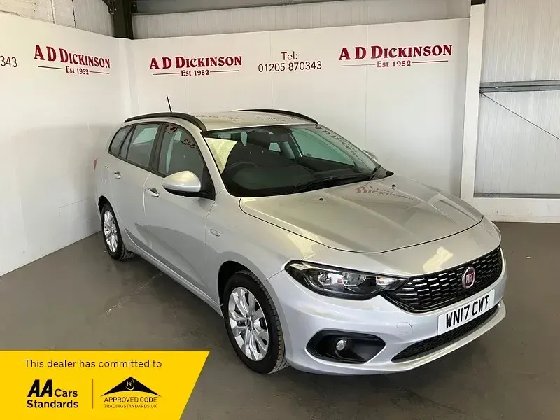 Used Fiat Tipo Easy Plus 95 HP (69 kW) 2017 Silver Estate