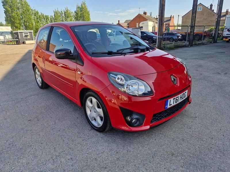 Used Renault Twingo Dynamique 2011 Red Hatchback