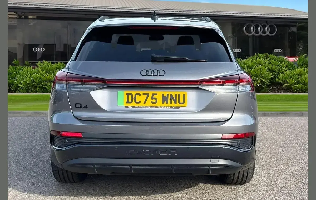 Used Audi Q4 e-tron Black Edition 210 kW (286 HP) 2026 Grey SUV