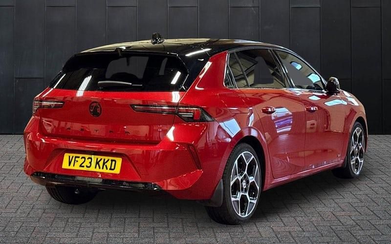 Used Vauxhall Astra Ultimate 131 HP (96 kW) 2025 Hatchback
